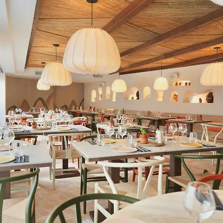 Otel Roc Seven 3*