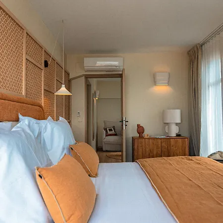 Otel Roc Seven 3*